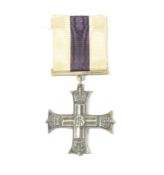 WWI MILITARY CROSS MEDAL - WITH RIBBON