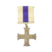 WWI MILITARY CROSS MEDAL - WITH ORIGINAL CASE