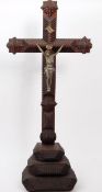 TRAMP ART CARVED CATHOLIC CRUCIFIX