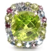 HALLMARKED 18CT GOLD PERIDOT DIAMOND & GEM SET CLUSTER RING