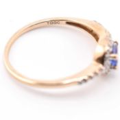 HALLMARKED 9CT GOLD TANZANITE & WHITE STONE RING
