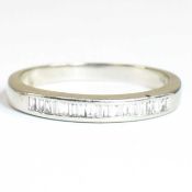 HALLMARKED 9CT WHITE GOLD & DIAMOND HALF ETERNITY RING