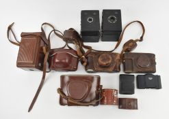 COLLECION OF EARLY 20TH CENTURY & LATER CAMERAS AND ACCESSORIES