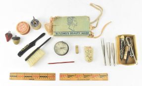 BEAUTY. COLLECTION OF MID CENTURY BEAUTY ITEMS INCL. MAKE UP