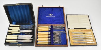 THREE CASED SILVER PLATED FISH SERVING KNIVES & FORKS AND OTHER FLATWARE