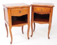 PAIR OF FRENCH 20TH CENTURY OAK BEDSIDE PEDESTAL CABINETS