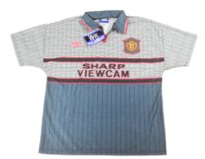 MANCHESTER UNITED - OFFICIAL MAN UTD 1995-96 AWAY KIT SHIRT