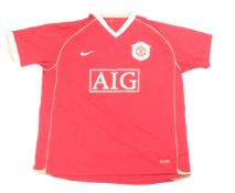MANCHESTER UNITED - OFFICIAL MAN UTD 2010-11 HOME KIT SHIRT