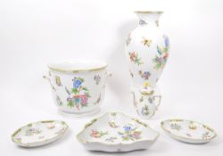 HEREND - COLLECTION OF QUEEN VICTORIA PORCELAIN TABLEWARE