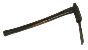 19TH CENTURY AFRICAN AXE / ADZE