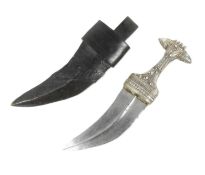 EARLY 20TH CENTURY MIDDLE EASTERN YEMENI JAMBIYA DAGGER