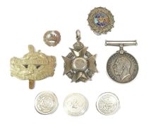 COLLECTION OF ASSORTED MEDALS & BADGES