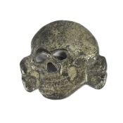 WWII SECOND WORLD WAR GERMAN WAFFEN SS SKULL BADGE