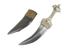 EARLY 20TH CENTURY MIDDLE EASTERN YEMENI JAMBIYA DAGGER