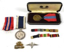 COLLECTION OF BRITISH MILITARY BADGES & MEDALS