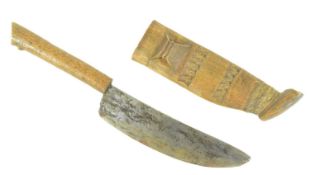 EARLY 20TH CENTURY AFRICAN SHONA DAGGER