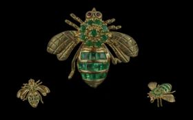 Naturalistic 14ct Gold Small Bumble Bee Brooch - Set With Emeralds To Body And Ruby Set Eyes. Marked