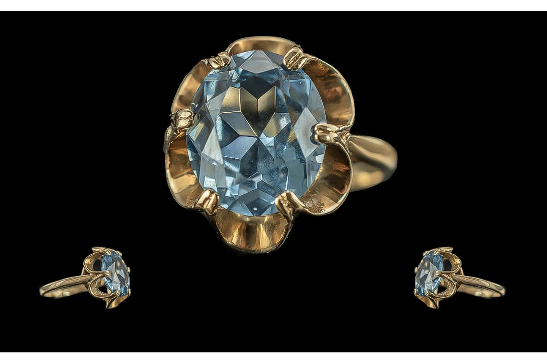 Ladies Pleasing 9ct Gold Single Stone Bl