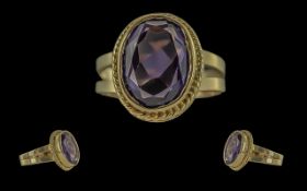 Ladies - 9ct Gold Pleasing Single Stone