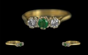 Ladies 18ct Gold Attractive 3 Stone Diam
