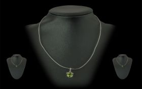 18ct White Gold Gem Set Necklace with Dr