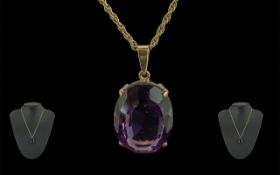 A Large 9ct Gold Single Amethyst Set Pen