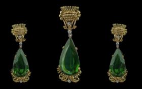 A Stunning Quality and Impressive 18ct Gold Large Tear Drop Green Tourmaline Set Brooch,