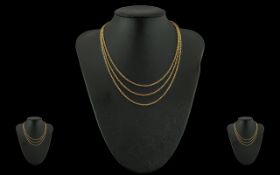 Ladies - Pleasing Quality 9ct Gold 3 Str