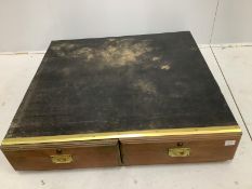 A Lintran mahogany transit box, width 101cm, depth 96cm, height 22cm