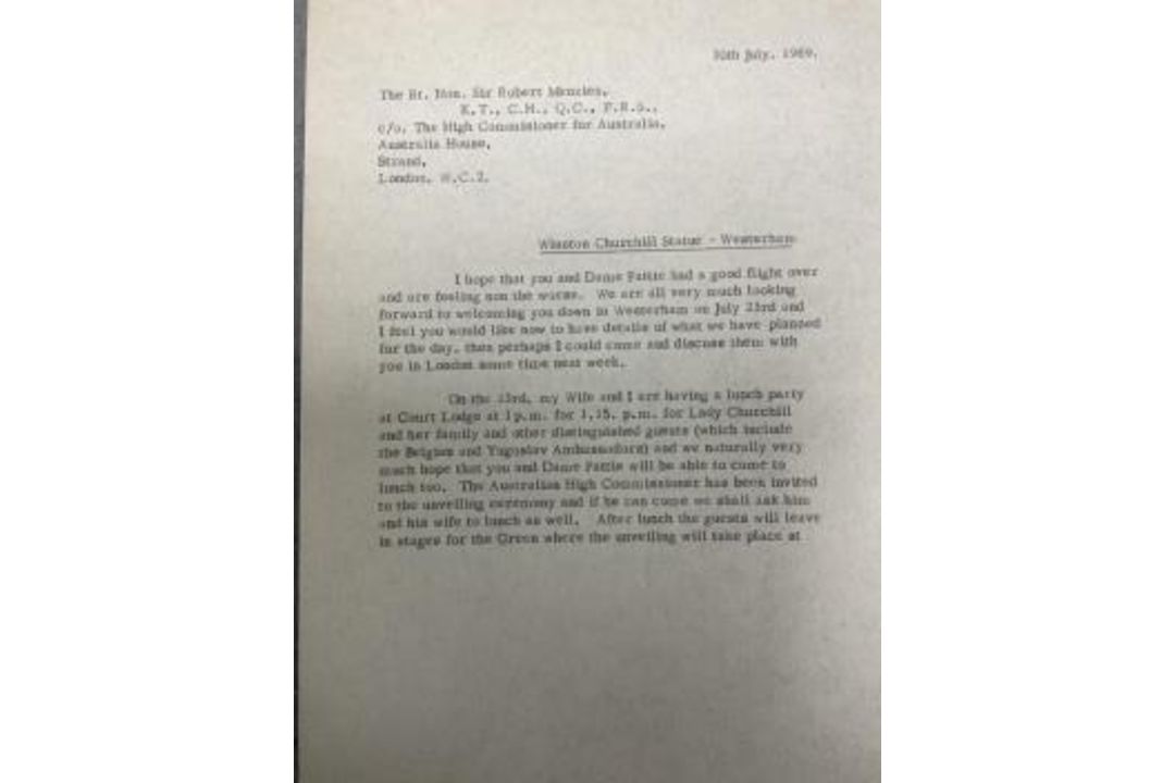 A collection of letters and other memorabilia regarding the unveiling of the Oscar Nemon (1906-1985) - Image 5 of 9