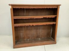 An Edwardian oak open bookcase, width 152cm, depth 40cm, height 137cm***CONDITION REPORT***PLEASE