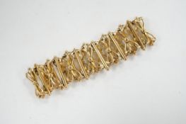 An Edwardian 15ct expanding bracelet, 15cm closed, 18.1 grams. Condition - poor (repair)
