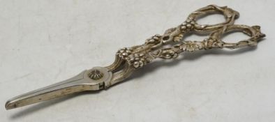 A pair of late Victorian silver grape shears, with fruiting vine handles, by William Summers,
