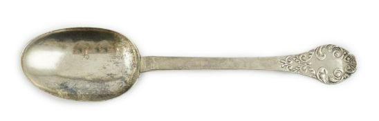 A James II silver trefid spoon, maker ?H beneath a crown, with rat-tail lace back bowl and