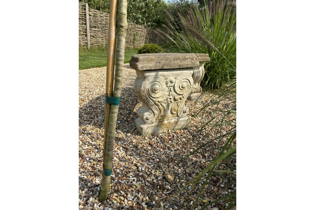 Two reconstituted stone benches, one curved, width 110cm, height 40cm, the other straight, width - Image 4 of 6