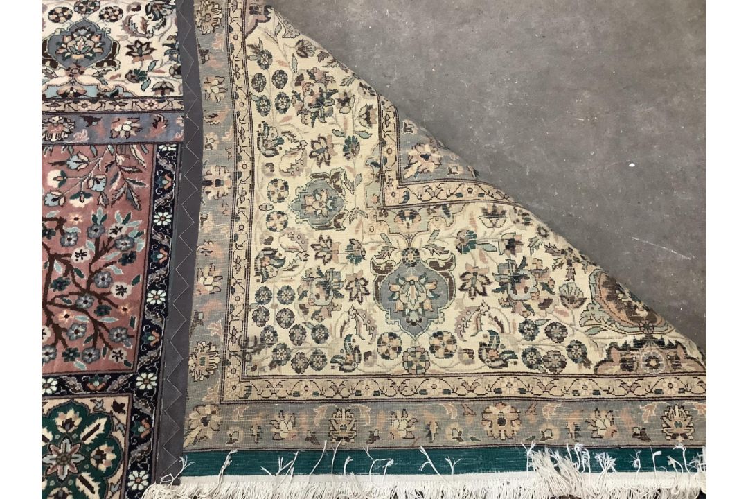 A large Indian Kashmir carpet, 420 x 300cm. Condition - good - Image 3 of 3