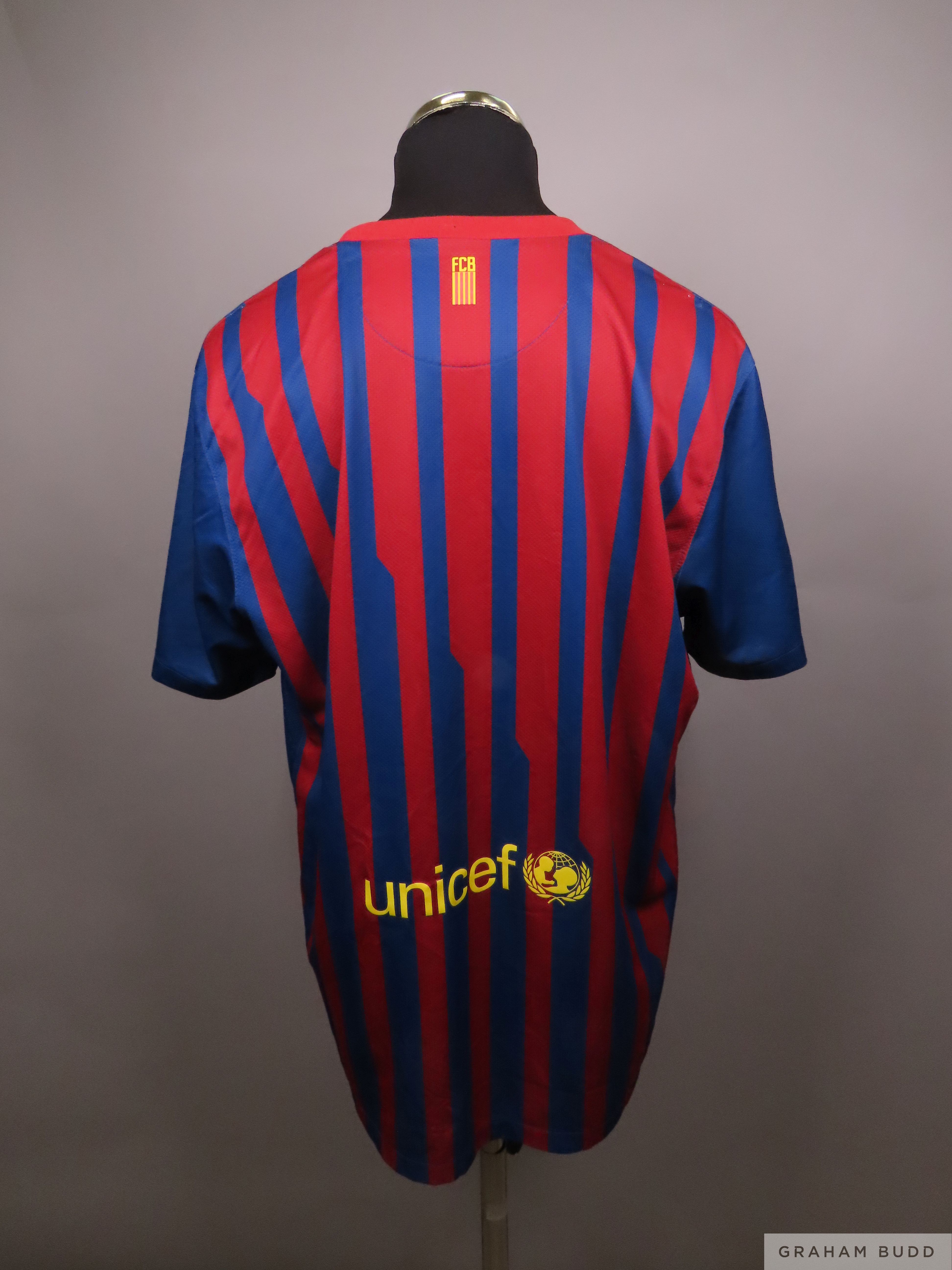 Luis Suarez blue and red Barcelona replica shirt, season 2010-11 - Image 2 of 3