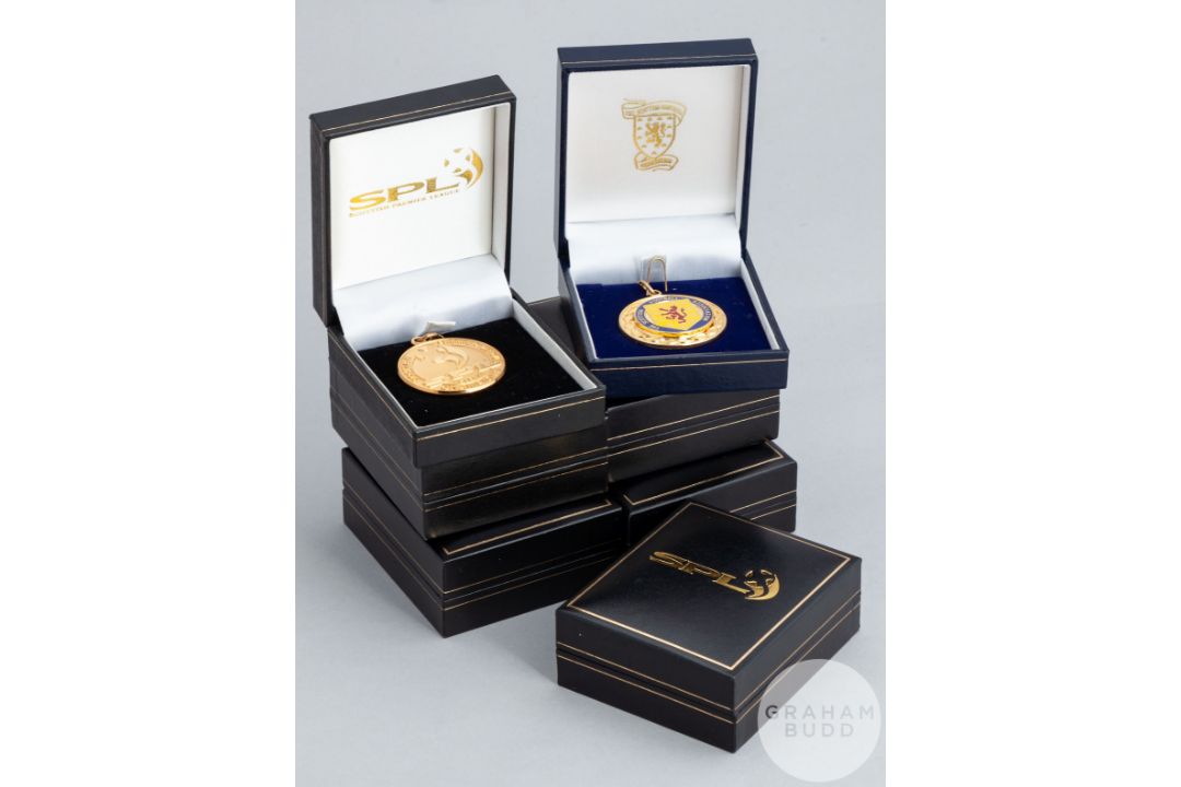 Ryan Conroy seven various yellow-metal Celtic winners medals 2003-04 to 2008-09 - Image 3 of 3