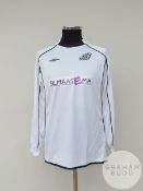 White and black FC Haka no.32 shirt, 2008-09,