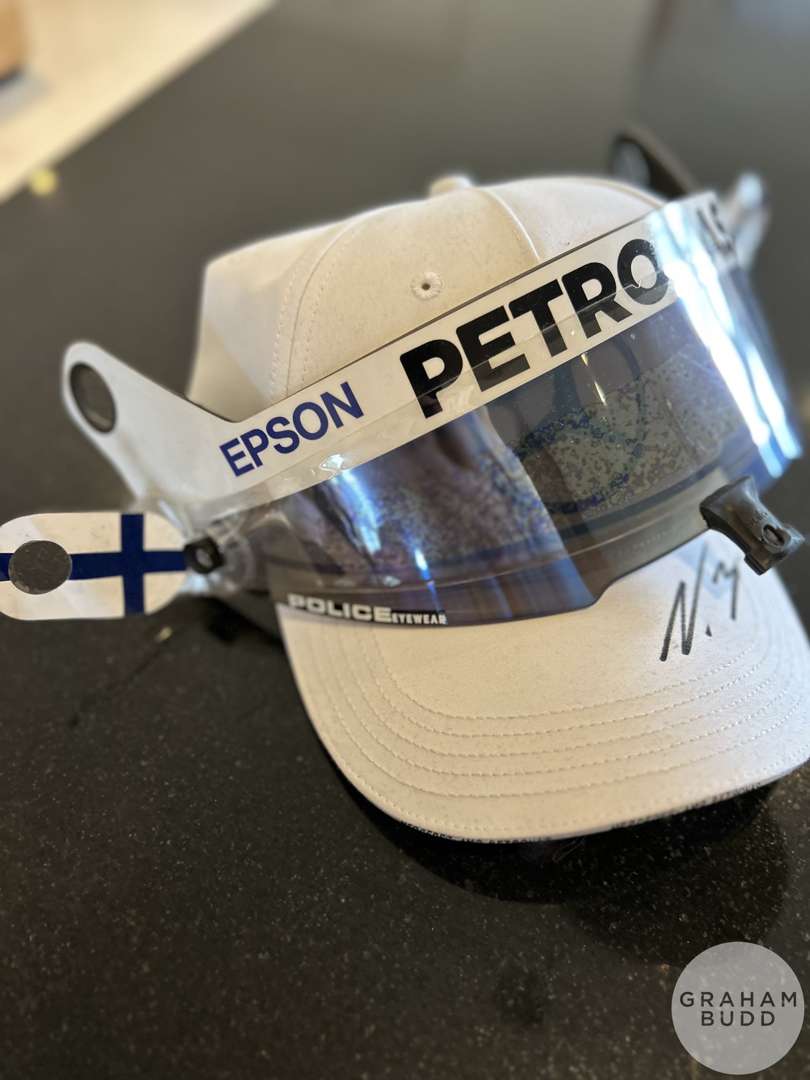 Valtteri Bottas Mercedes F1 memorabilia, race used visor with Finnish flag. - Image 5 of 7