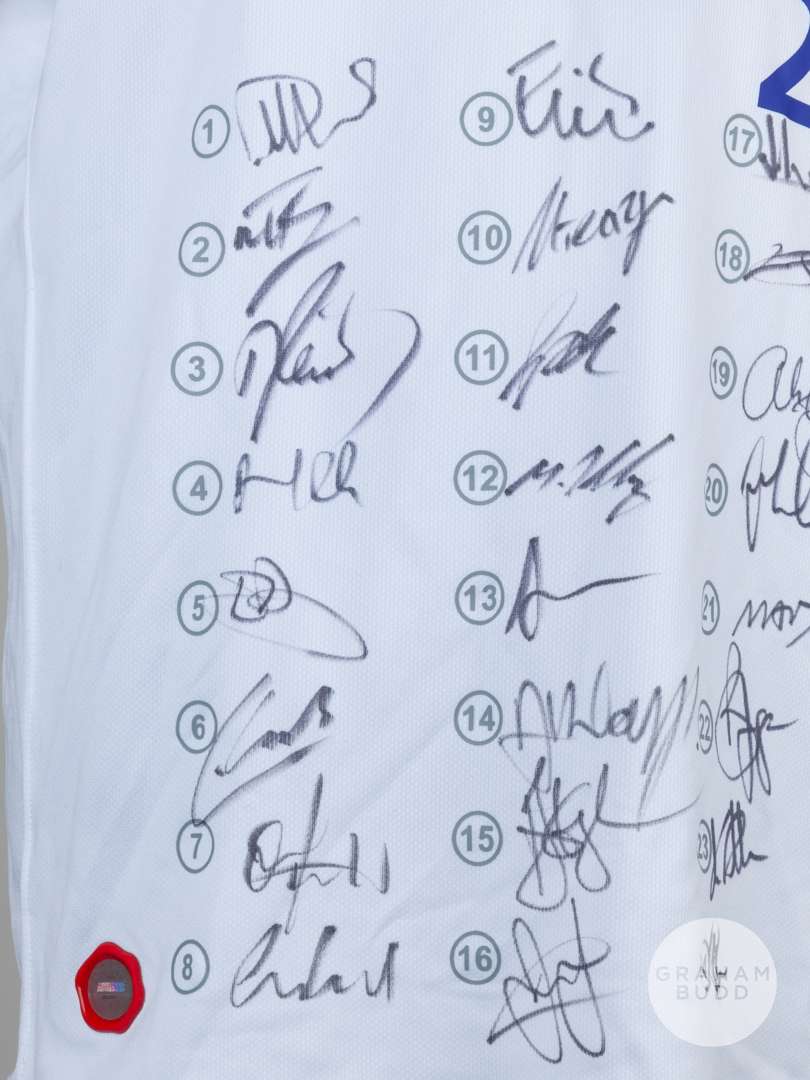 Squad signed white England rugby shirt, season 2016-17 - Image 4 of 8
