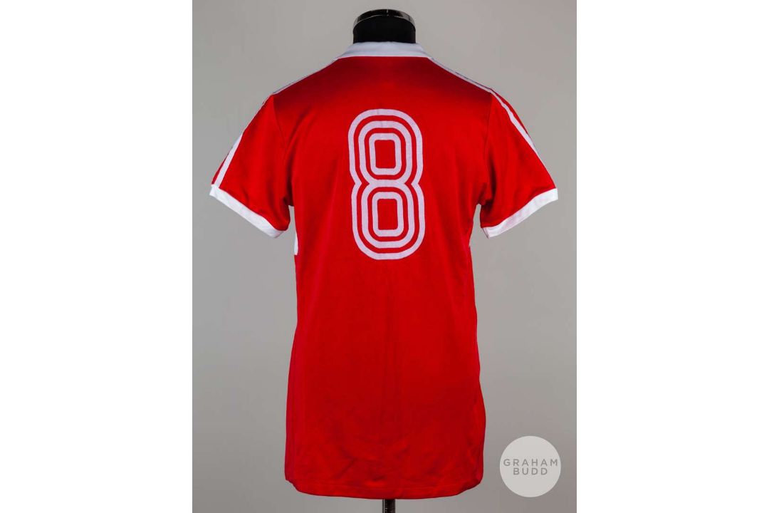 Viv Anderson red and white No.8 Turkey v. England match worn short-sleeved shirt, 1987 - Image 2 of 5