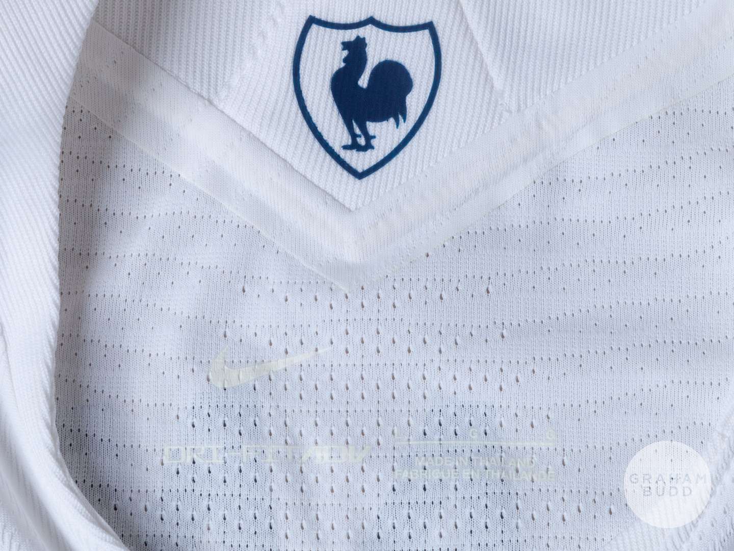 Harry Kane white No.10 Tottenham Hotspur short-sleeved shirt, 2021-22. - Image 4 of 5