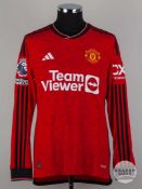 Raphael Varane red and black No.19 Manchester United v. Fulham shirt, 2023-24