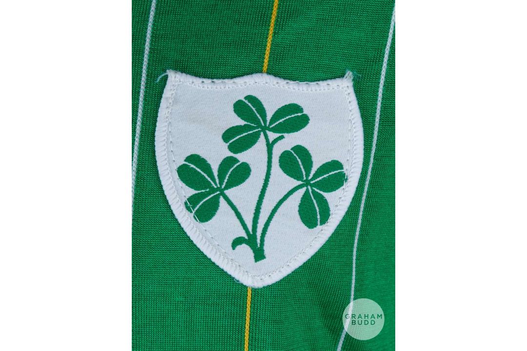 Viv Anderson green & white No.10 Republic of Ireland v. England shirt, 1985 - Image 3 of 5
