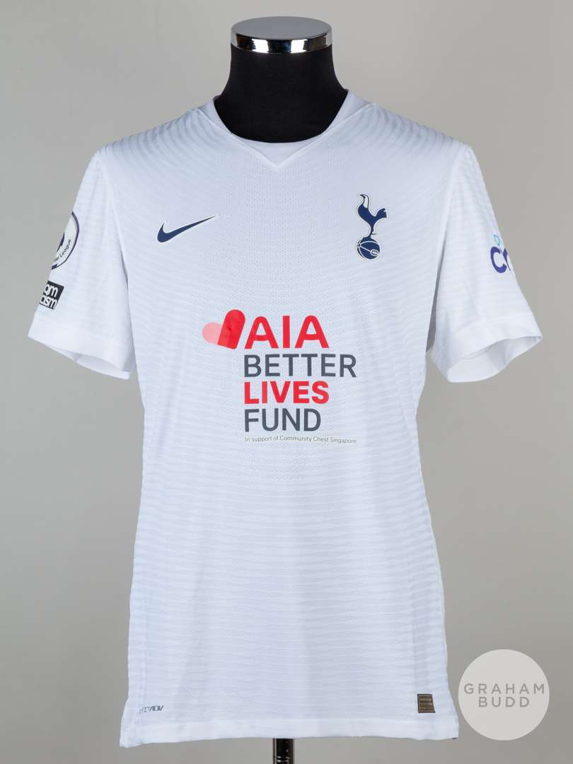 Harry Kane white No.10 Tottenham Hotspur short-sleeved shirt, 2021-22.