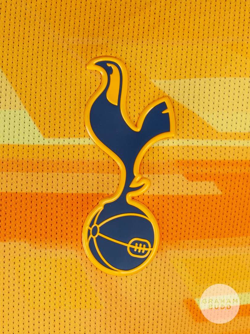 Hugo Lloris yellow No.1 Tottenham Hotspur long-sleeved 3rd choice goalkeeper shirt, 2019-20. - Image 3 of 5