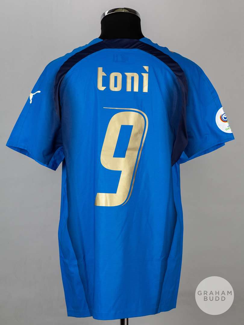 Luca Toni blue & navy Italy No.9 shirt - Image 2 of 5