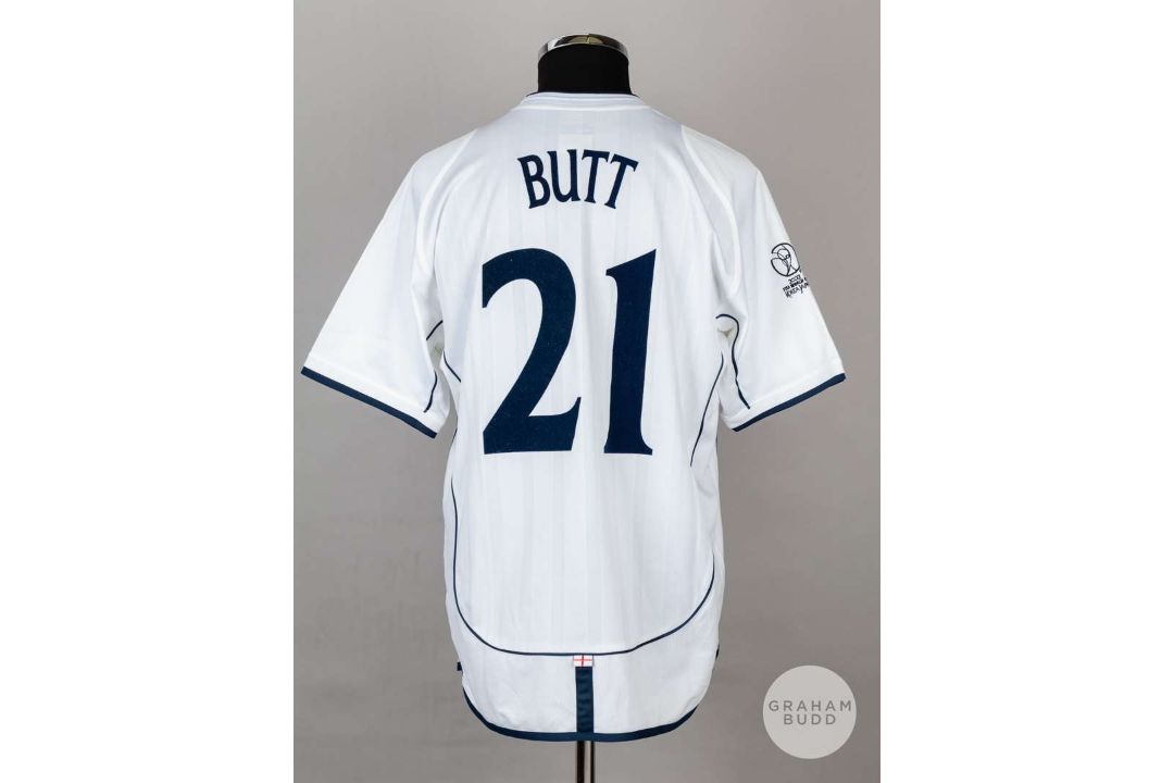Nicky Butt white England No.21 shirt v Brazil 21st June 2002 - Image 2 of 5
