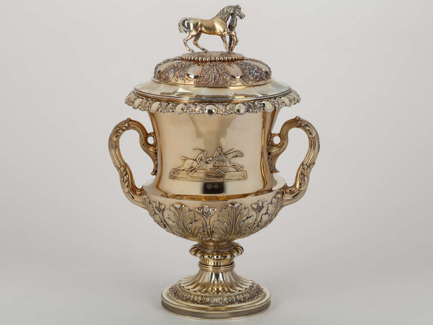 The trophy for the 1830 Richmond Cup won by Lord Milton’s racehorse Medoro. - Image 2 of 13